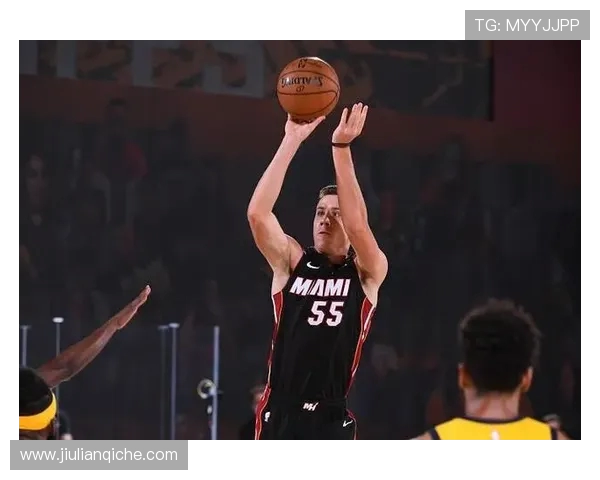 杰伦 40 分引爆天王山!雷霆夺赛点剑指队史首冠(3) 杰伦 40 分引爆天王山!雷霆夺赛点剑指队史首冠(3)